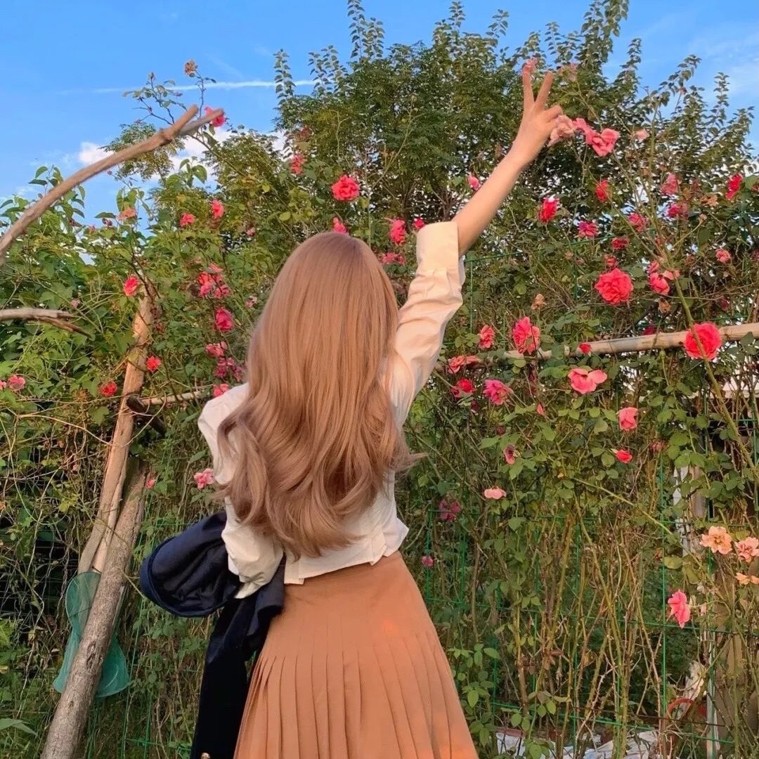 我如明月卿不知